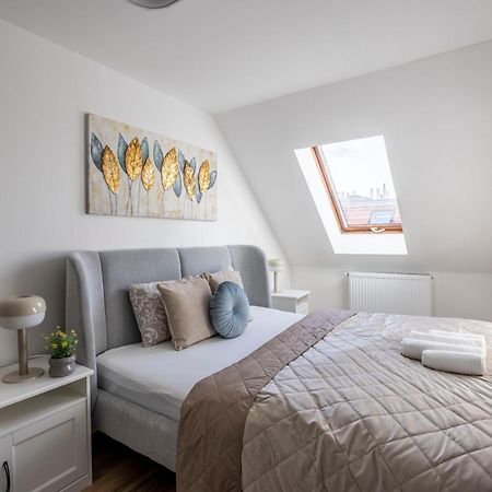 Exclusive & Central Duplex Residence By Prestige Homes Budapest Ngoại thất bức ảnh